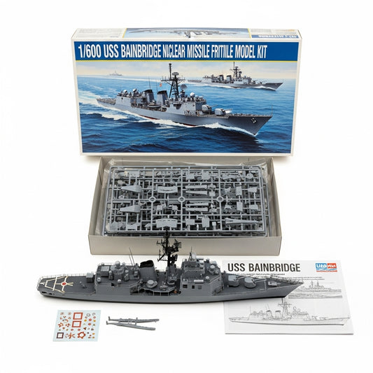 1/600 USS Bainbridge nuclear missile frigate ship model kit
